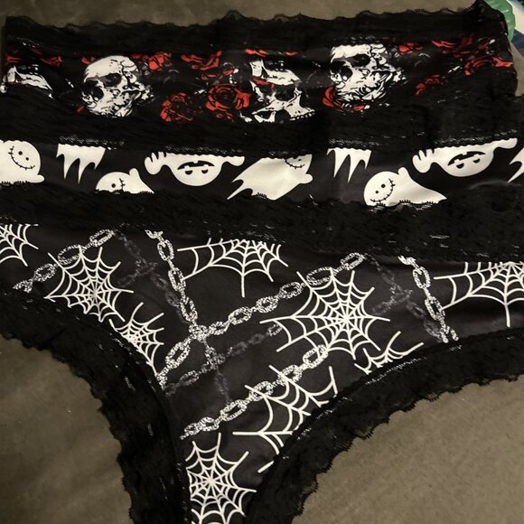 Morvia 3pk lace trim cheeky goth Emo panties XL floral skull/ghost Web Lingerie - Picture 1 of 8